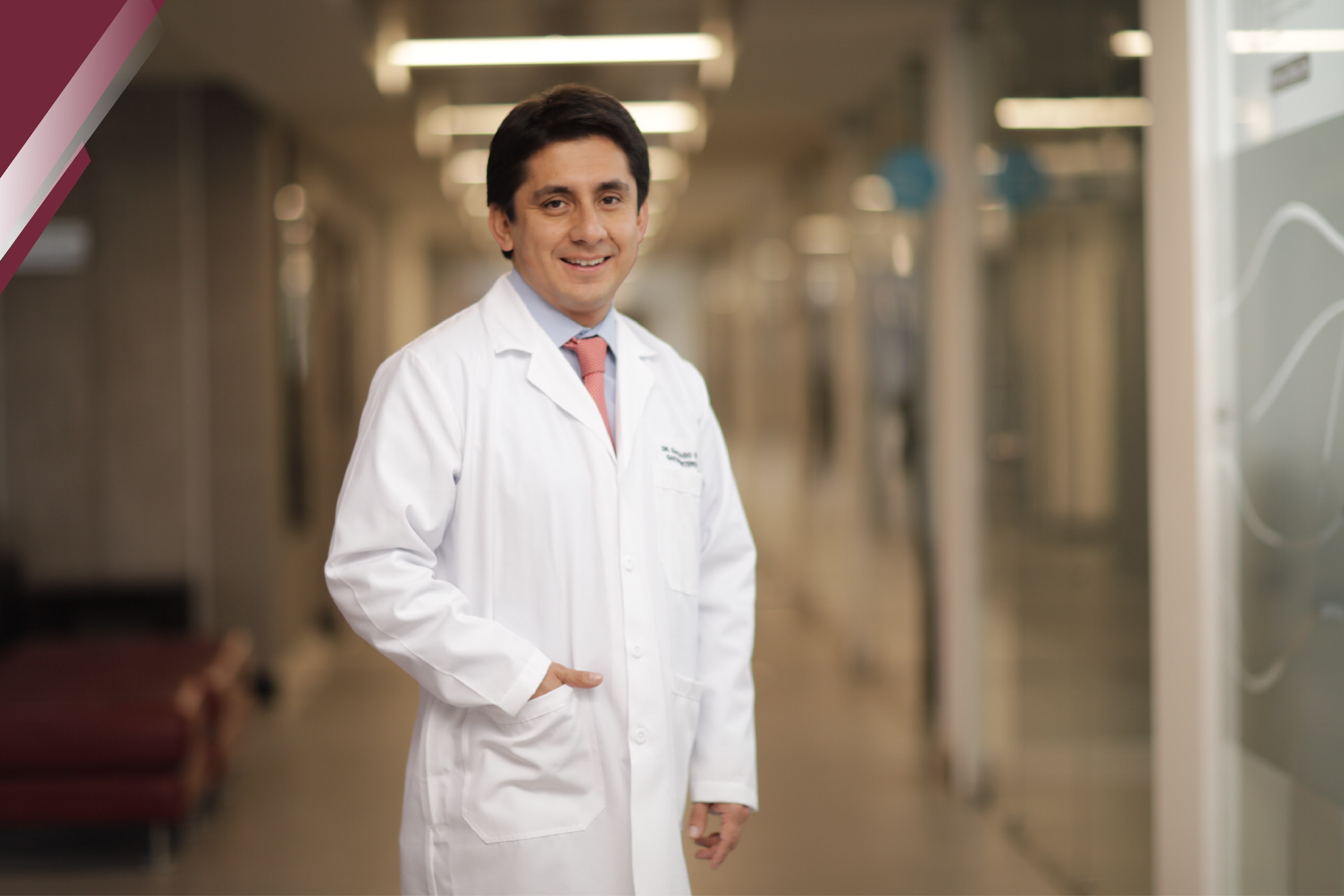 Dr. Santiago Dávila Gastroenterólogos en Quito2